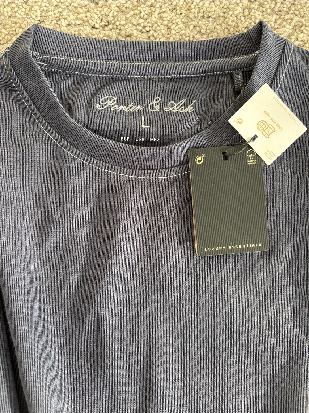 Parker & Ash Navy Short Sleeve Crewneck T-Shirt - Picture 2 of 2